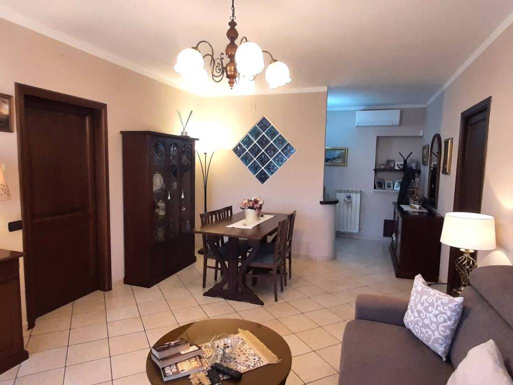 appartamento in vendita a Rosignano Marittimo in zona Rosignano Solvay