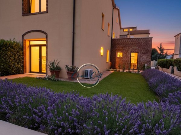 appartamento in vendita a Rosignano Marittimo in zona Vada