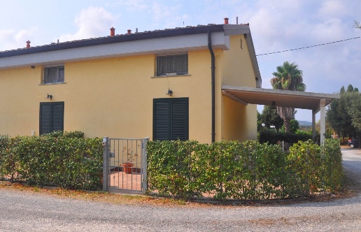 appartamento in vendita a Rosignano Marittimo in zona Vada