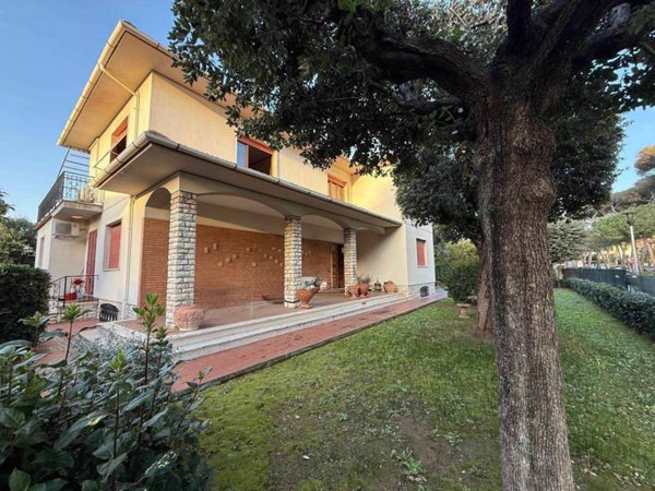 casa indipendente in vendita a Rosignano Marittimo in zona Rosignano Solvay