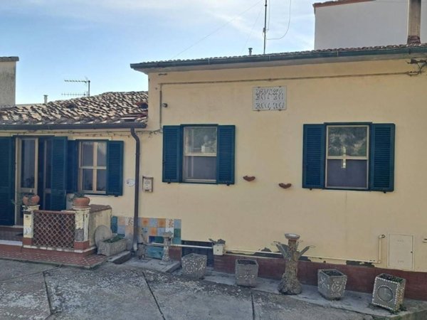 casa indipendente in vendita a Rosignano Marittimo
