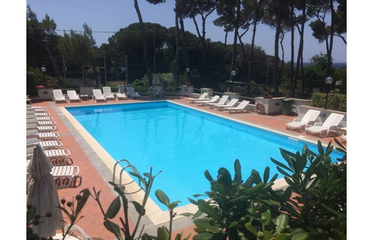 appartamento in vendita a Rosignano Marittimo in zona Castiglioncello