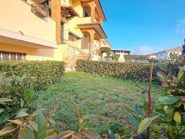 appartamento in vendita a Rosignano Marittimo in zona Rosignano Solvay