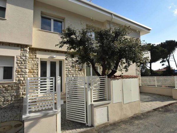 appartamento in vendita a Rosignano Marittimo in zona Castiglioncello