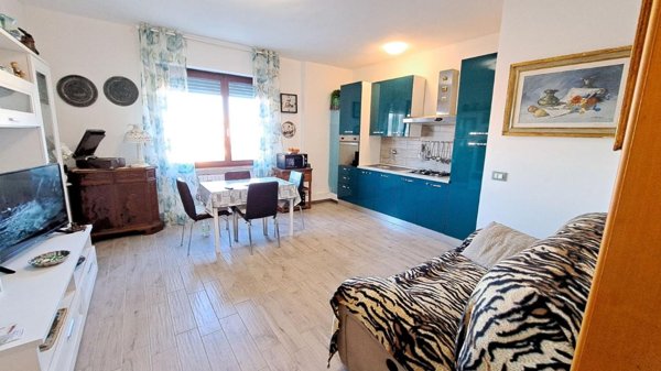 appartamento in vendita a Rosignano Marittimo in zona Rosignano Solvay