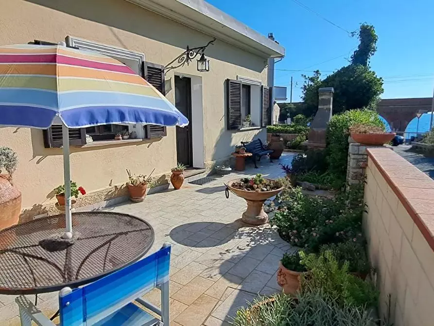 casa indipendente in vendita a Rosignano Marittimo in zona Castiglioncello