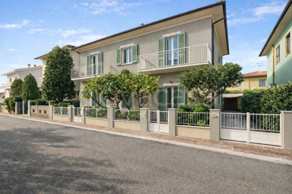 appartamento in vendita a Rosignano Marittimo in zona Vada