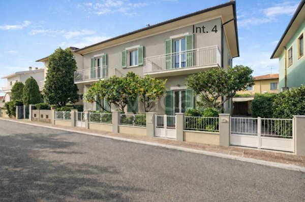 appartamento in vendita a Rosignano Marittimo in zona Vada