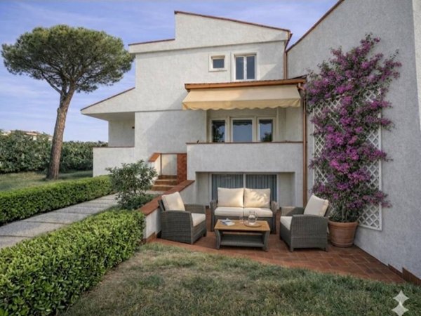 appartamento in vendita a Rosignano Marittimo in zona Castiglioncello