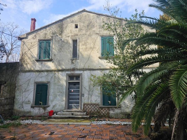 casa indipendente in vendita a Rosignano Marittimo in zona Vada