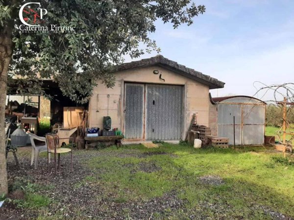 locale di sgombero in vendita a Rosignano Marittimo in zona Vada