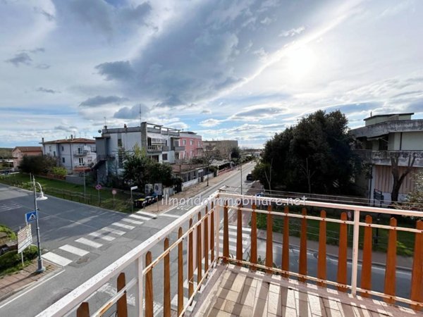 casa indipendente in vendita a Rosignano Marittimo in zona Vada