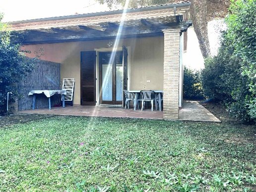 appartamento in vendita a Rosignano Marittimo in zona Vada