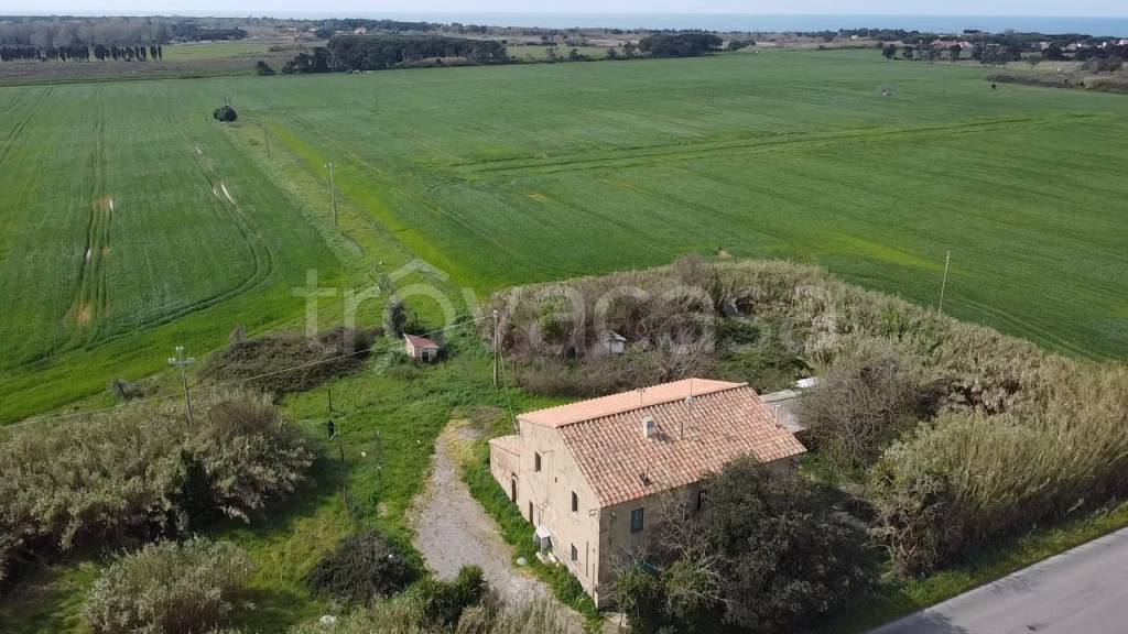 casa indipendente in vendita a Rosignano Marittimo in zona Vada