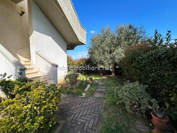 appartamento in vendita a Rosignano Marittimo in zona Vada