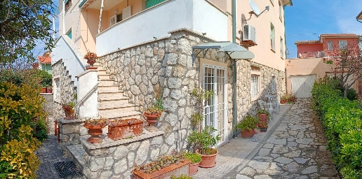 appartamento in vendita a Rosignano Marittimo in zona Rosignano Solvay