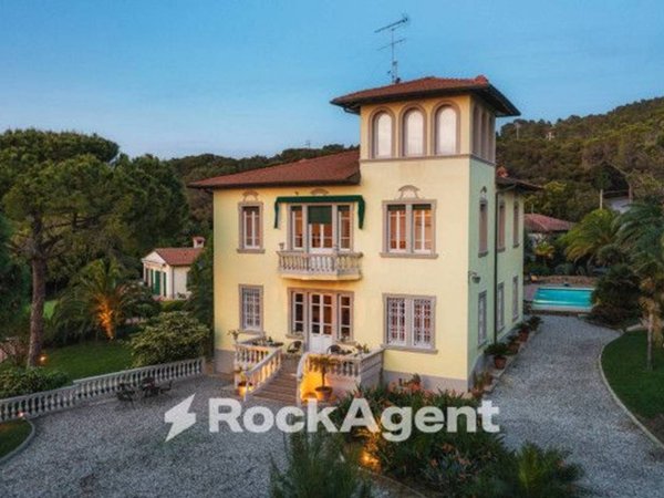casa indipendente in vendita a Rosignano Marittimo