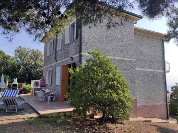 casa indipendente in vendita a Rosignano Marittimo in zona Castiglioncello