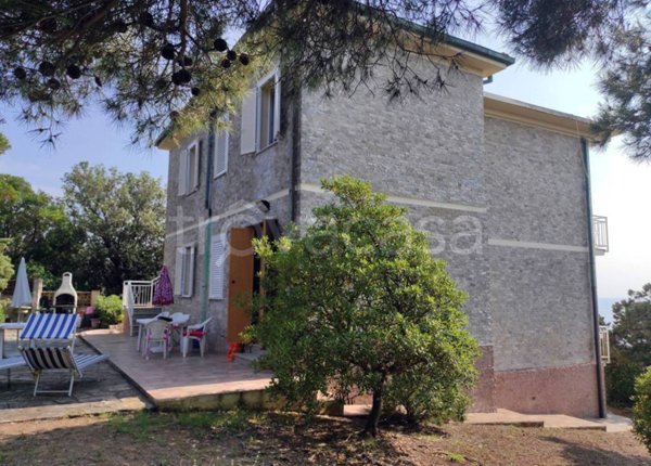 casa indipendente in vendita a Rosignano Marittimo in zona Castiglioncello