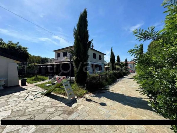 appartamento in vendita a Rosignano Marittimo in zona Vada