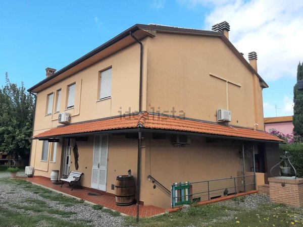 casa indipendente in vendita a Rosignano Marittimo in zona Vada