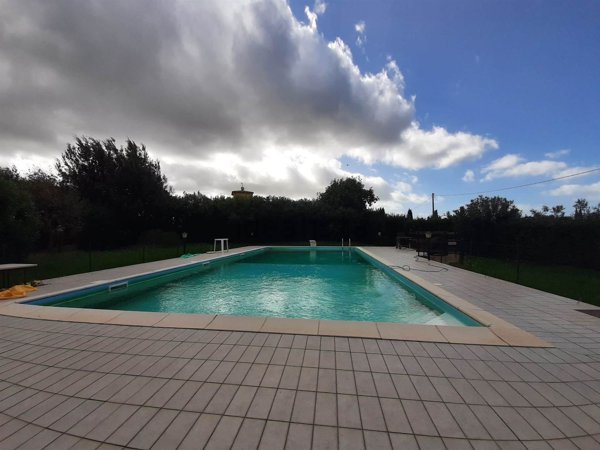 casa indipendente in vendita a Rosignano Marittimo in zona Vada