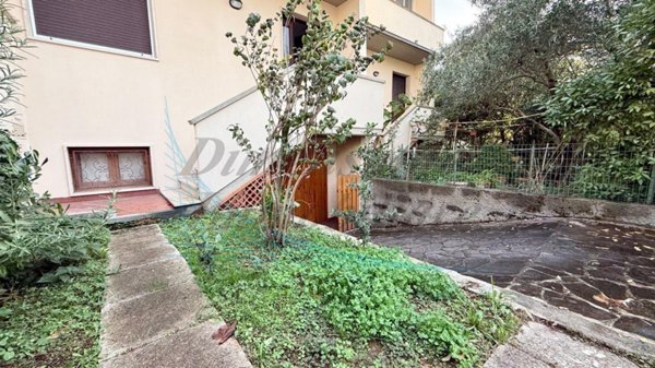 casa indipendente in vendita a Rosignano Marittimo in zona Rosignano Solvay