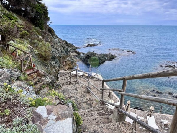 appartamento in vendita a Rosignano Marittimo in zona Castiglioncello