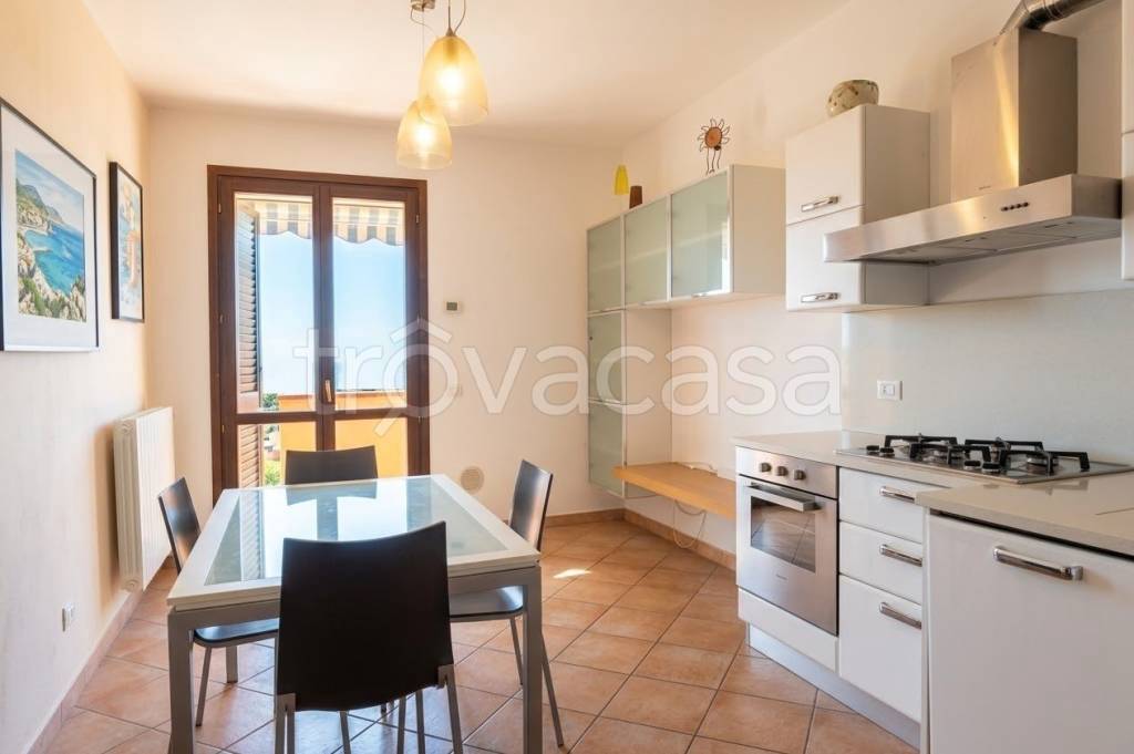 appartamento in vendita a Rosignano Marittimo in zona Castiglioncello