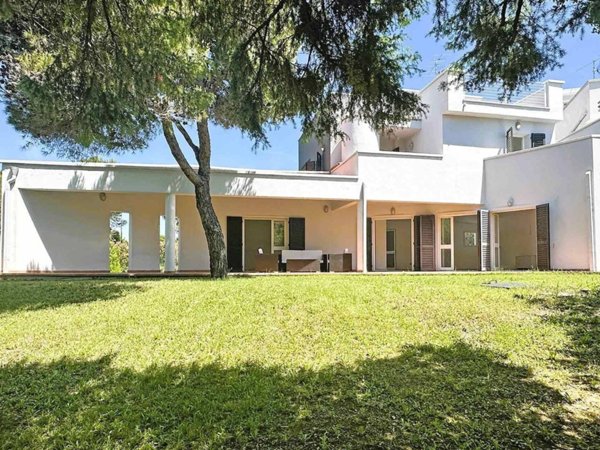 casa indipendente in vendita a Rosignano Marittimo in zona Castiglioncello