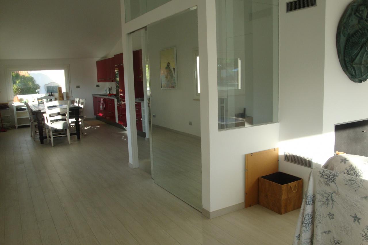 casa indipendente in vendita a Rosignano Marittimo in zona Castiglioncello