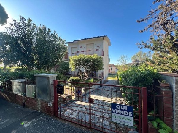 appartamento in vendita a Rosignano Marittimo in zona Castiglioncello