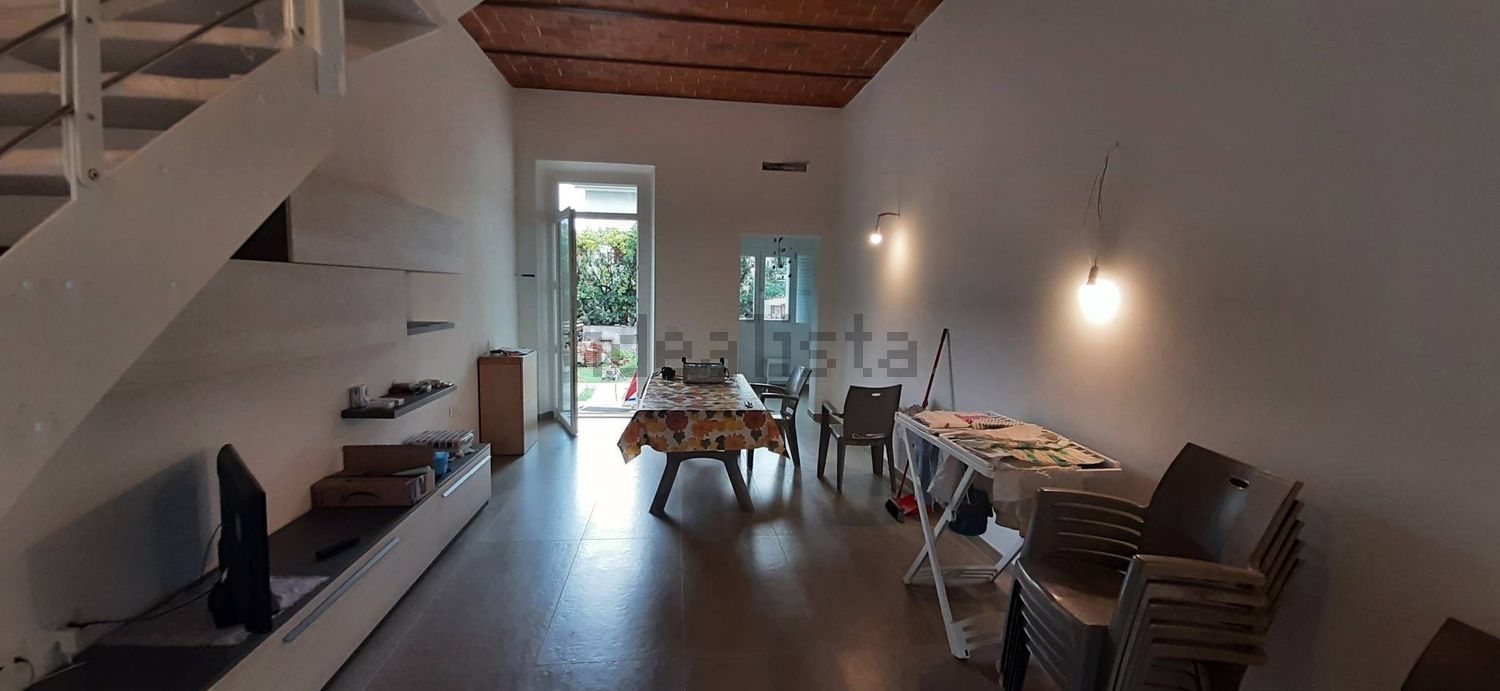 casa indipendente in vendita a Rosignano Marittimo in zona Rosignano Solvay