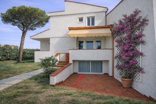 appartamento in vendita a Rosignano Marittimo in zona Castiglioncello