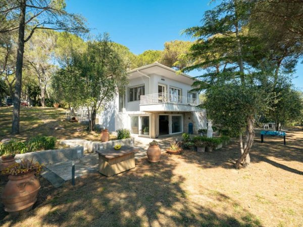 casa indipendente in vendita a Rosignano Marittimo in zona Castiglioncello