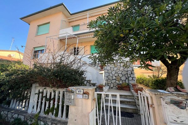 appartamento in vendita a Rosignano Marittimo in zona Rosignano Solvay