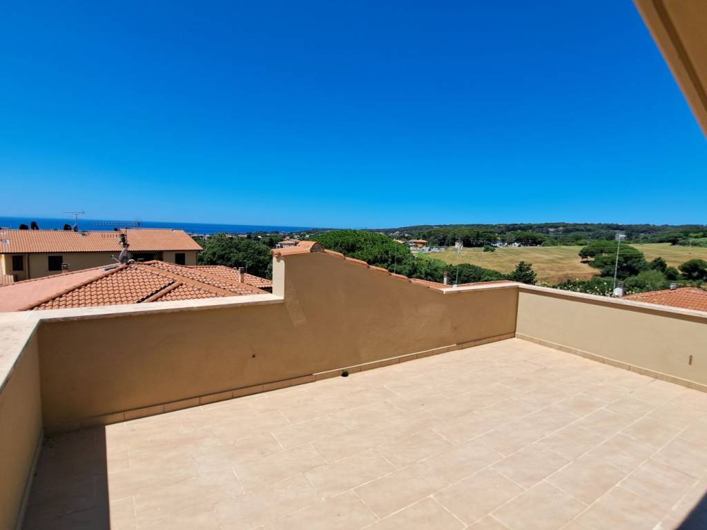 appartamento in vendita a Rosignano Marittimo in zona Rosignano Solvay