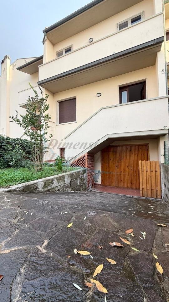 casa indipendente in vendita a Rosignano Marittimo in zona Rosignano Solvay