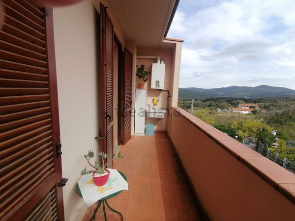 appartamento in vendita a Rosignano Marittimo in zona Nibbiaia