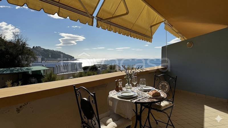 appartamento in vendita a Rosignano Marittimo in zona Castiglioncello