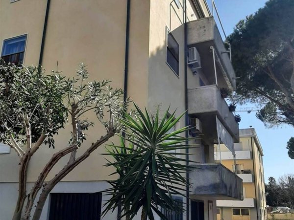 appartamento in vendita a Rosignano Marittimo in zona Vada
