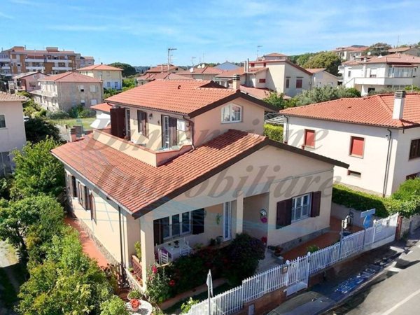 casa indipendente in vendita a Rosignano Marittimo in zona Rosignano Solvay