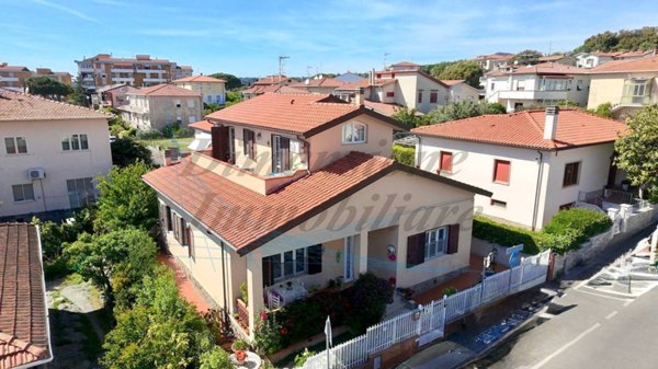 casa indipendente in vendita a Rosignano Marittimo in zona Rosignano Solvay