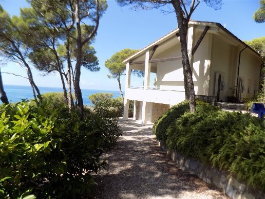 casa indipendente in vendita a Rosignano Marittimo in zona Nibbiaia
