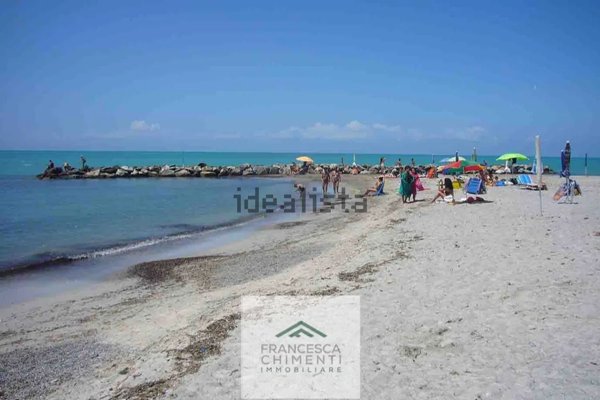 appartamento in vendita a Rosignano Marittimo in zona Vada