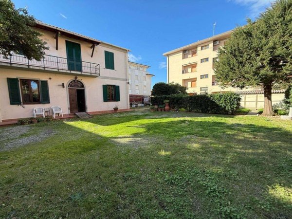 appartamento in vendita a Rosignano Marittimo in zona Castiglioncello
