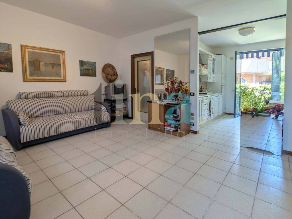 appartamento in vendita a Rosignano Marittimo in zona Castiglioncello