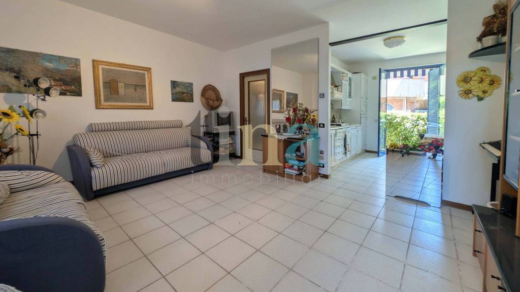 appartamento in vendita a Rosignano Marittimo in zona Castiglioncello
