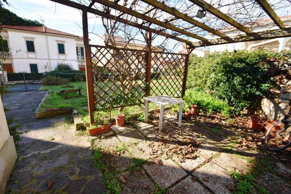 appartamento in vendita a Rosignano Marittimo in zona Rosignano Solvay