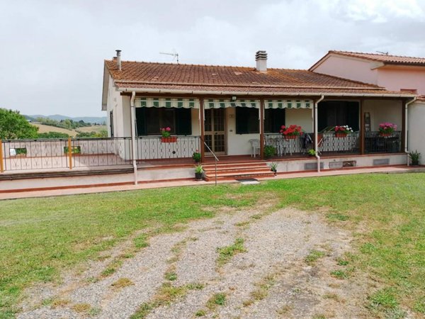 casa indipendente in vendita a Rosignano Marittimo in zona Castiglioncello